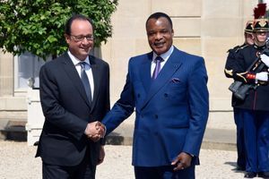 François Hollande reçoit Denis Sassou Nguesso à l'Elysées le 7 juillet 2015