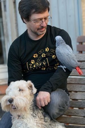 Le vétérinaire comportementaliste Claude Béata, spécialiste de la psychologie du chien, un thème auquel il a consacré deux livres (éd. Odile Jacob).