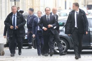 François Hollande et Michel Denisot aux obsèques d'André Rousselet