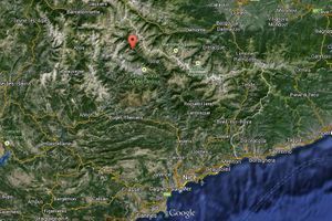 Une personne est décédée dimanche vers midi dans la station de ski d'Auron, dans les Alpes-Maritimes, à la suite d'une avalanche.