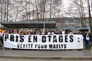 La marche blanche organisée pour Maëlys en Isère, mercredi. 