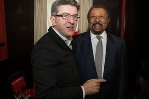 Première rencontre entre Jean Ping et Jean-Luc Mélenchon au restaurant les "éditeurs" à Saint-Germain-des-Prés à Paris, vendredi 4 novembre 2016