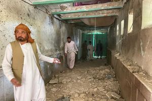 La mosquée chiite de Kandahar a été en partie détruite.