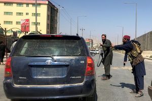 Les talibans contrôlent les abords de l'aéroport de Kaboul, en Afghanistan.