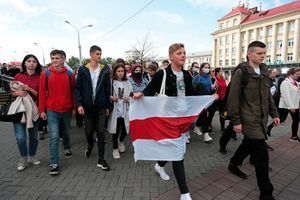 Au Bélarus, des étudiants défilent contre Loukachenko pour leur rentrée