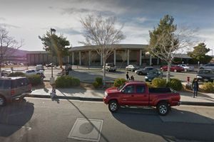 Le lycée Highland High School de Palmdale sur Google Street View.