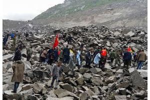 Chine : plus de 100 personnes auraient été ensevelies par un glissement de terrain 