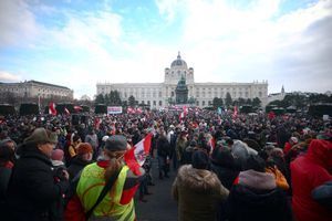 Coronavirus : 10 000 manifestants antimasques à Vienne