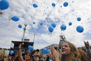 Vendredi, des pro-Européens se sont rasemblés place Maïdan à Kiev pour célébrer la signature de l'accord d'association et de libre-échange avec l'UE.