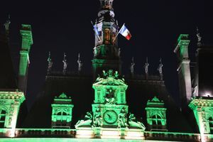 Des monuments illuminés en vert pour le climat
