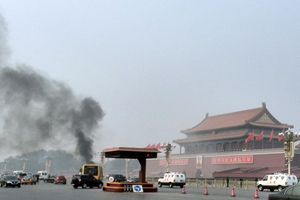 Une épaisse fumée a été vu place Tiananmen, à Pékin