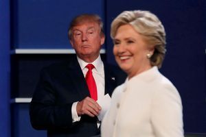 Donald Trump et Hillary Clinton lors du troisième débat avec l'élection présidentielle américaine