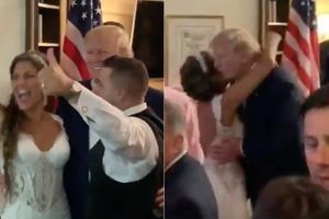 Donald Trump a surpris deux de ses partisans durant leur mariage, le 20 juillet 2019.