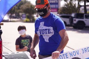 Un électeur démocrate à Plano, au Texas, le 11 octobre 2020.
