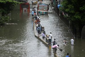 En images : impressionnantes pluies à Bombay