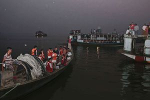 Accident de ferry mortel au Bangladesh