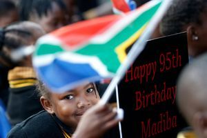 "Joyeux anniversaire, Madiba"