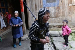 Xie Guobiao, 11 ans, prisonnier de sa maladie