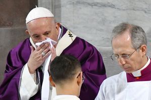 Le pape François serait victime d'un gros rhume.
