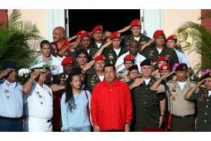  Hugo Chavez, avec sa fille Rosa, avant son départ pour Cuba.
