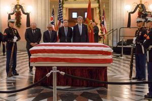 L'Amérique salue la mémoire de John Glenn, héros de la conquête spatiale