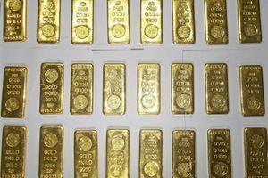 Les 24 lingots d'or retrouvés dans les toilettes de l'avion Jet Airways 