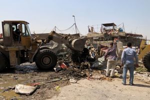 Il ne reste que des ruines du marché du quartier à majorité chiite de Sadr City, à Bagdad en Irak.