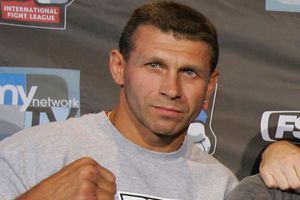 Igor Zinoviev en mai 2007, lors de la pesée pour un combat d'arts martiaux.