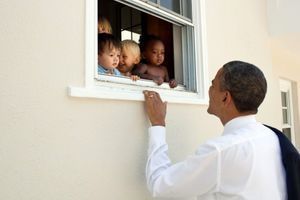 Barack Obama sur la photo partagée dimanche sur Twitter.