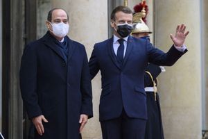 Le président égyptien Abdel Fattah al-Sissi et Emmanuel Macron, le 7 décembre à l'Elysée. 