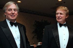 Robert et Donald Trump, en 1999.