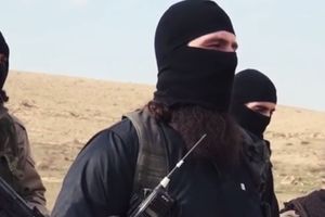 Le djihadiste français menace et appelle à commettre des crimes en France.