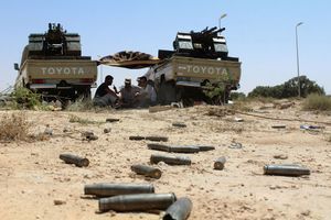 Les forces progouvernementales combattent l'EI à Syrte, en Libye.