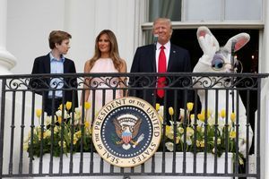 Première chasse aux oeufs de Pâques à la Maison Blanche pour Donald Trump