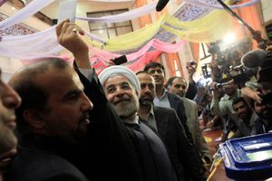 Hassan Rohani lors de son vote, vendredi à Téhéran. 