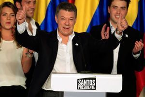 Juan Manuel Santos le soir de sa réélection, dimanche.