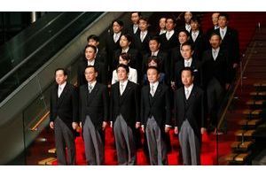  Shinzo Abe a été officiellement élu mercredi Premier ministre du Japon par les députés de la Diète. Il a présenté son cabinet. 