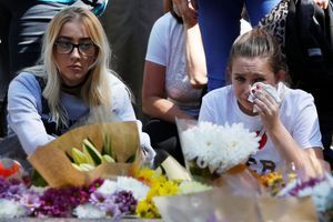 Un an après l'attentat, Manchester se souvient 
