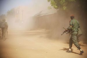 Des soldats maliens et français en février 2013 à Gao (illustration). 