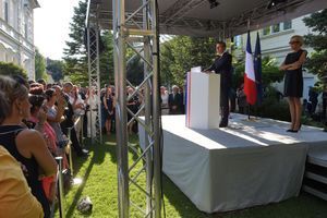 Emmanuel Macron devant la communauté française de Bucarest, lors de sa visite en Roumanie.