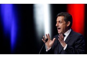  L'opposition exige de Nicolas Sarkozy qu'il s'explique après les dernières révélations dans l'affaire Karachi.