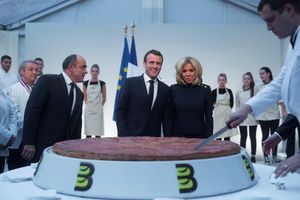 Emmanuel Macron estime que "beaucoup trop" de Français oublient le "sens de l'effort"