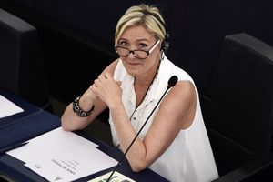Marine Le Pen au Parlement européen le 13 septembre. 