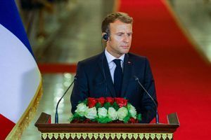 Emmanuel Macron samedi lors d'une conférence de presse à Bagdad.