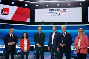 Le débat de France 2 réunissait mercredi soir François Bayrou, Manon Aubry, Raphaël Glucksmann, Yannick Jadot, Laurent Wauquiez et Marine Le Pen.