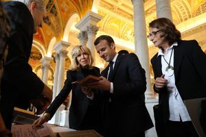 Emmanuel et Brigitte Macron découvrent le Capitole