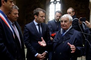 Macron à Oradour : "Ne pas se souvenir, c'est prendre le risque de répéter l'Histoire"