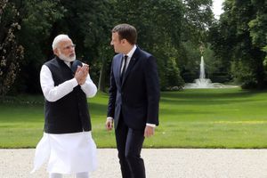 Face à Macron, Modi assure que l'Inde ira "au-delà" de l'accord de Paris