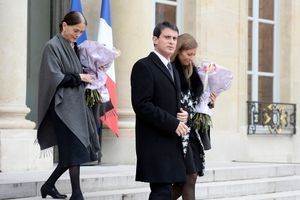Manuel Valls, décoré de l'ordre national du mérite