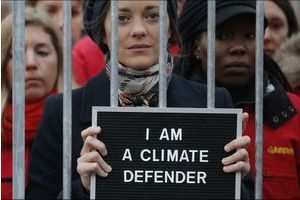 Marion Cotillard a toujours soutenu la cause écologiste, notamment aux côtés de Greenpeace. 